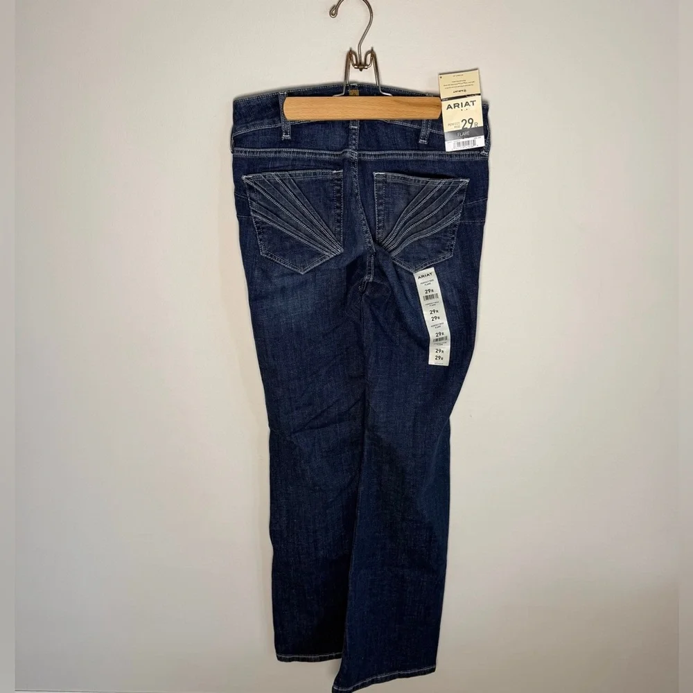 NEW Ariat Women's Dark Blue Flare Leg Jeans | 29R - Picture 5 of 7